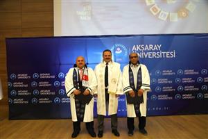 ASÜ’de ünvanda yükselen 174  akademisyen cübbelerini giydi